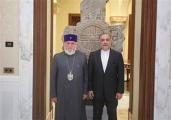 رهبر دینی ارامنه، هتک حرمت قرآن کریم را محکوم کرد