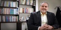 غزل افشین علا با مطلع «ای خبرنگاران، ای راویان دانایی»