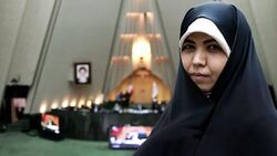مخالفت با استیضاح وحیدی در آستانه انتخابات و برگزاری راهپیمایی اربعین