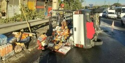 واژگونی و حریق خودرو جان راننده را گرفت+عکس