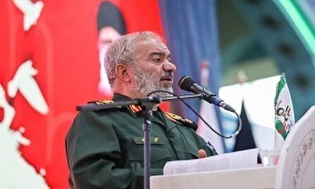 جانشین فرمانده کل سپاه پاسداران:

	 	 		انقلاب اسلامی قدرت‌های دنیا را به چالش کشاند