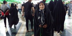 زیارت قبر شش گوشه با ننه ملوک