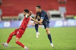 برخورد سفت و سخت بادیگارد رونالدو با یک پرسپولیسی!
