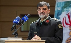 ضربه به بنیان‌های اقتصادی ایران برنامه‌ی دشمن در جنگ ترکیبی/ در مقابله با قاچاق کالا نیازمند اقدامات جهادی هستیم