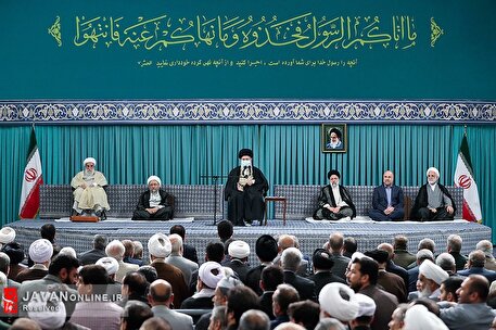 دیدار جمعی از مردم، مسئولان و مهمانان کنفرانس وحدت اسلامی با رهبر انقلاب