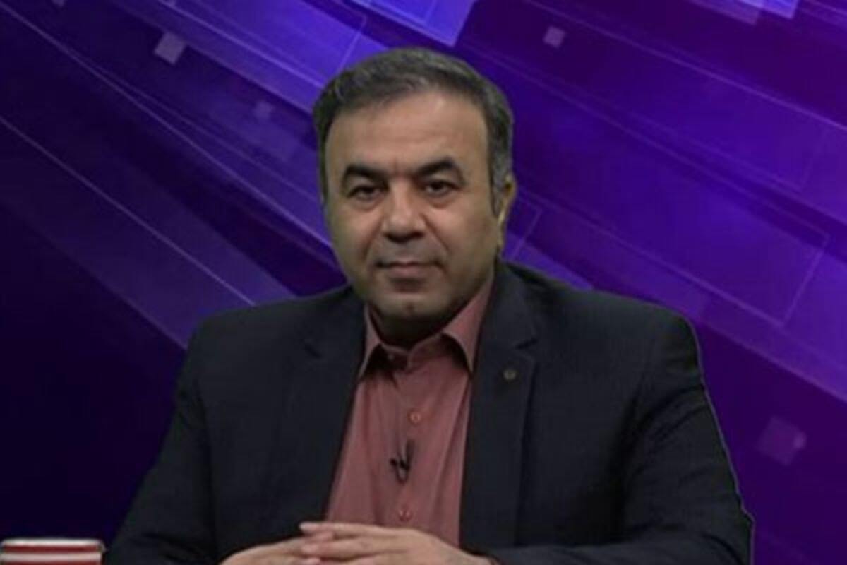 نام رستم را بر بانکها گذاشتیم و خودمان می ترسیم آنها را صدا کنیم/ حکمرانی باید تکلیف خود را بانکها مشخص کند/ افزایش حجم سپرده‌‌‌های بانکی باعث آرامش بازارهای موازی می شود