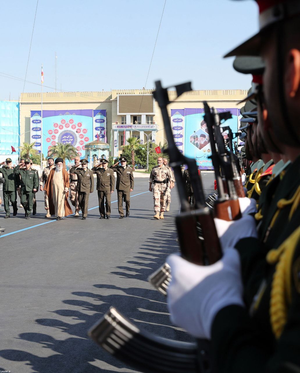 تصاویر امروز رهبر انقلاب در دانشگاه افسری امام علی