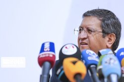 از وعده همتی برای رشد ۵ درصدی تا بی‌اهمیت خواندن آن در دولت سیزدهم!