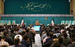 در حاشیه بیانات مهم رهبرانقلاب در دیدار با نخبگان/ آقایان مسئول! جلوی این آفت علمی را بگیرید