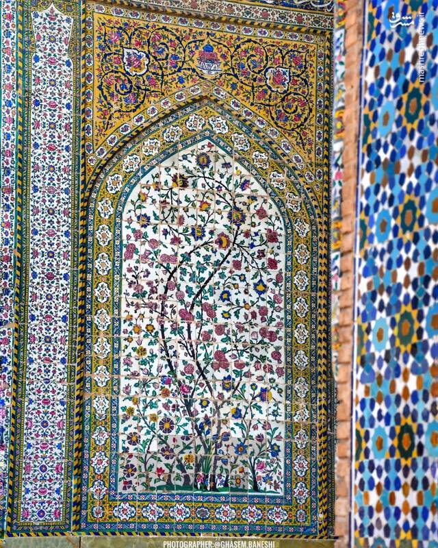 دریچه‌ای به شکوه کاشی‌کاری در مسجد وکیل