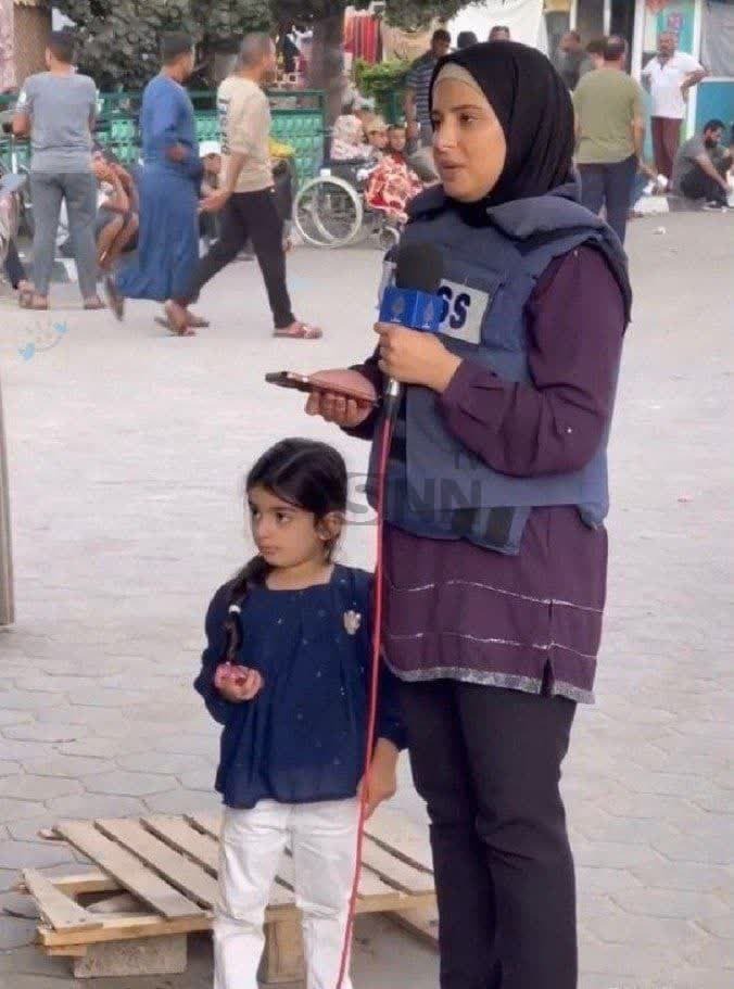 عکس/ مادر خبرنگار و دخترش در غزه