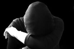 شوهرم خیانت دیده بود و مرا آزار می‌داد