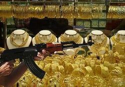 شلیک سارقان طلا فروشی به پلیس
