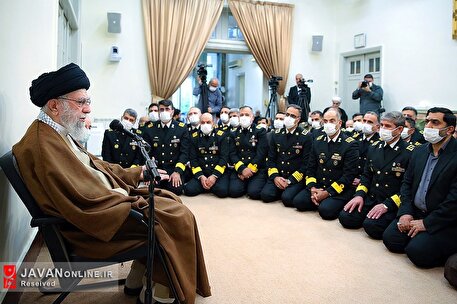 دیدار فرماندهان نیروی دریایی ارتش با رهبر انقلاب