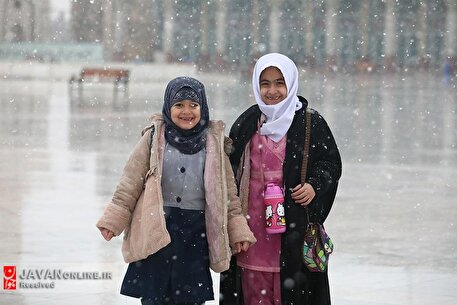 حال و هوای برفی آستان مقدس جمکران