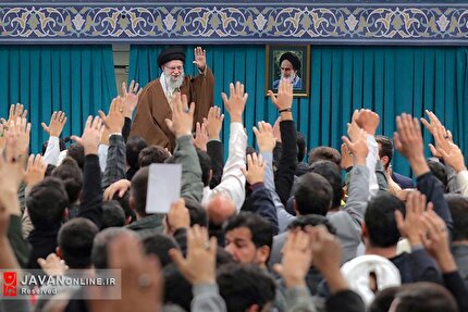 دیدار خانواده‌های شهدای مقاومت با رهبر انقلاب