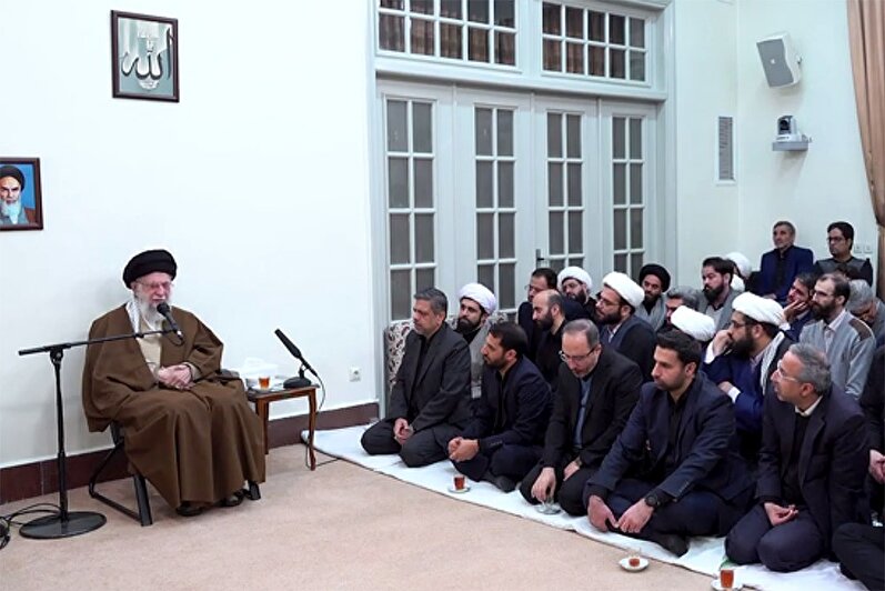 گزیده بیانات رهبر انقلاب در پایان مراسم روضه به مناسبت شهادت امام هادی(ع)
