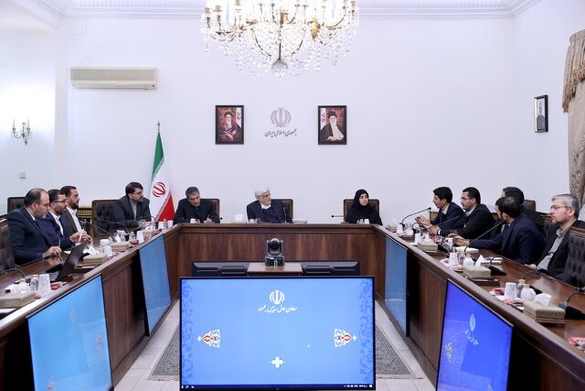 عارف: مشکل اصلی برنامه‌ریزی در کشور ما تفکر «کوتاه‌مدت» است