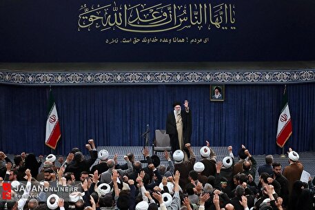 دیدار هزاران نفر از مردم قم با رهبر انقلاب