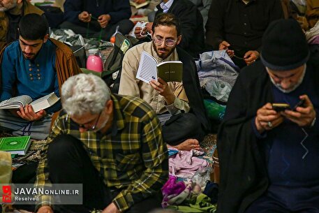 آیین معنوی اعتکاف منتظران در مسجد مقدس  جمکران