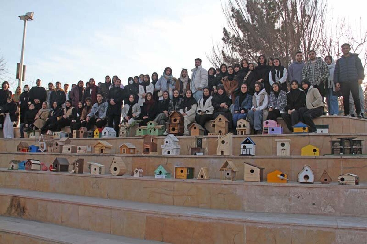 ساخت لانه پرندگان  توسط دانشجویان شهر کرج