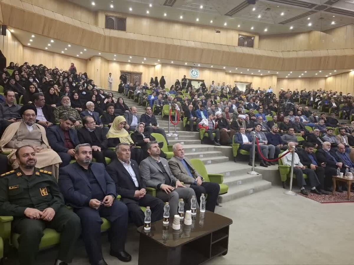 تقدیر از  جهادگران بسیجی و خیران البرزی در آیین  تجلیل از فعالان عرصه  خیر و احسان