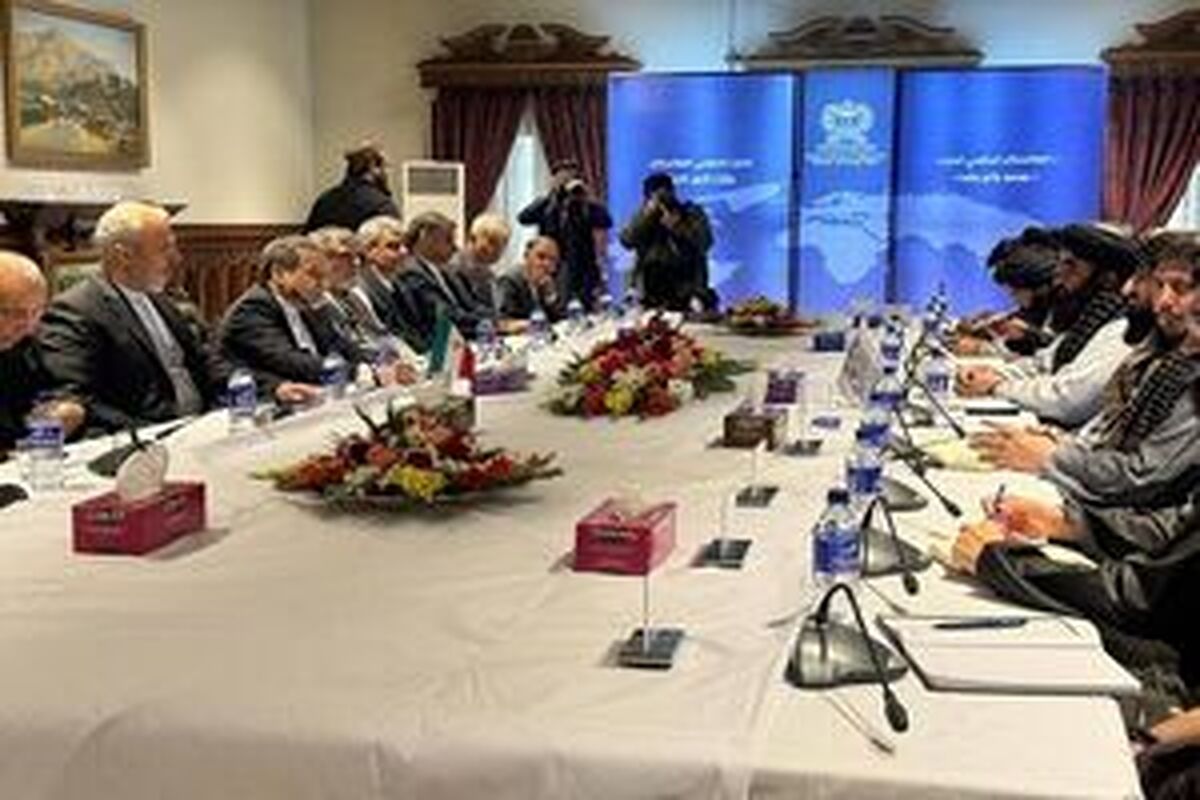 دیدار عراقچی با سرپرست وزارت خارجه افغانستان