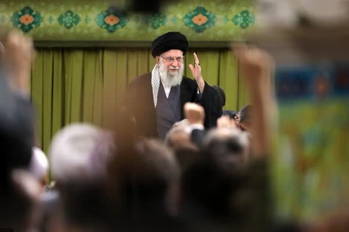 جمعی از معلمان سراسر کشور فردا با رهبر معظم انقلاب دیدار می‌کنند
