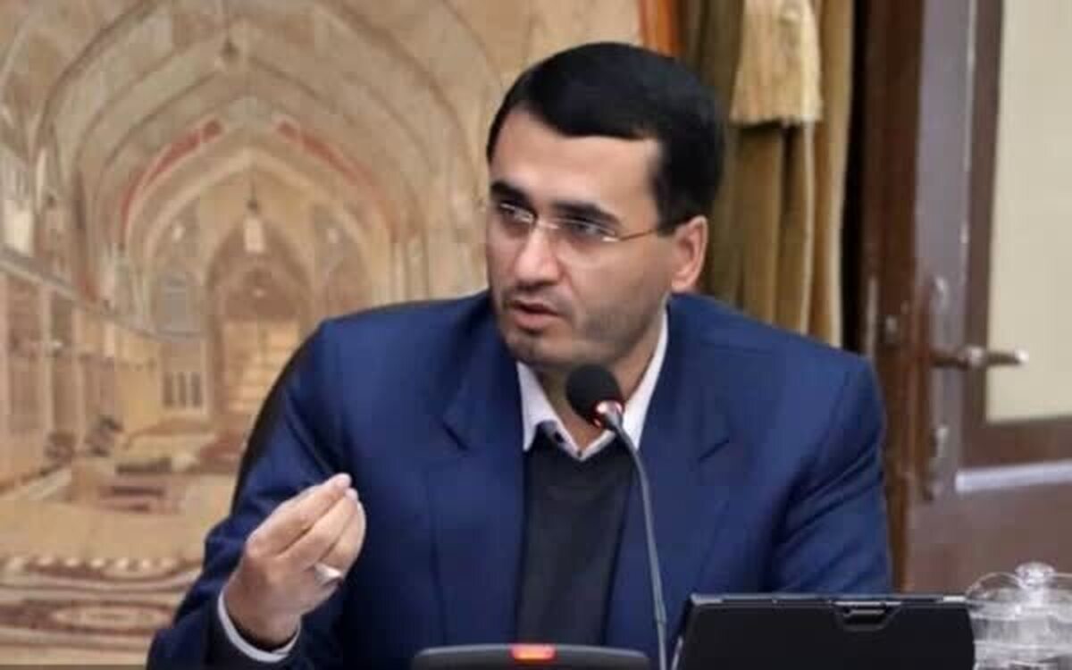 متفکرآزاد: سپاه در بحران‌ها همیشه یار و مددکار مردم بوده است