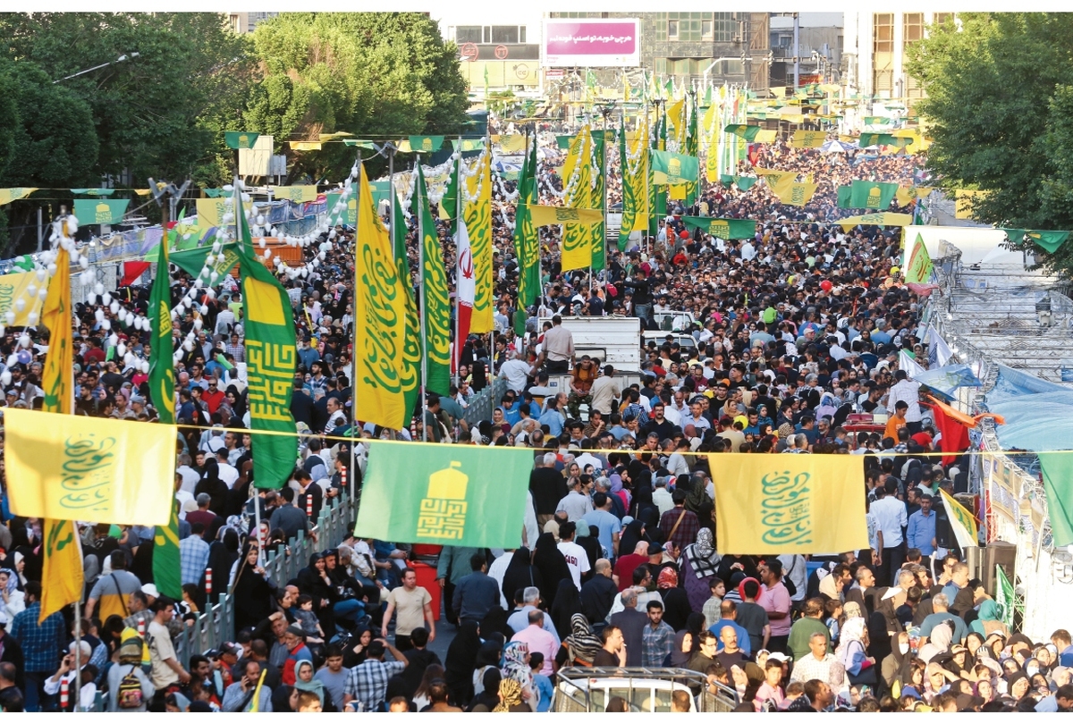 ایران «رنگ امام رضا» گرفت