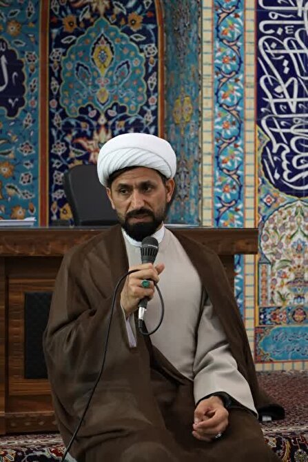 لزوم امر به معروف و نهی از منکر در همه ابعاد جامعه