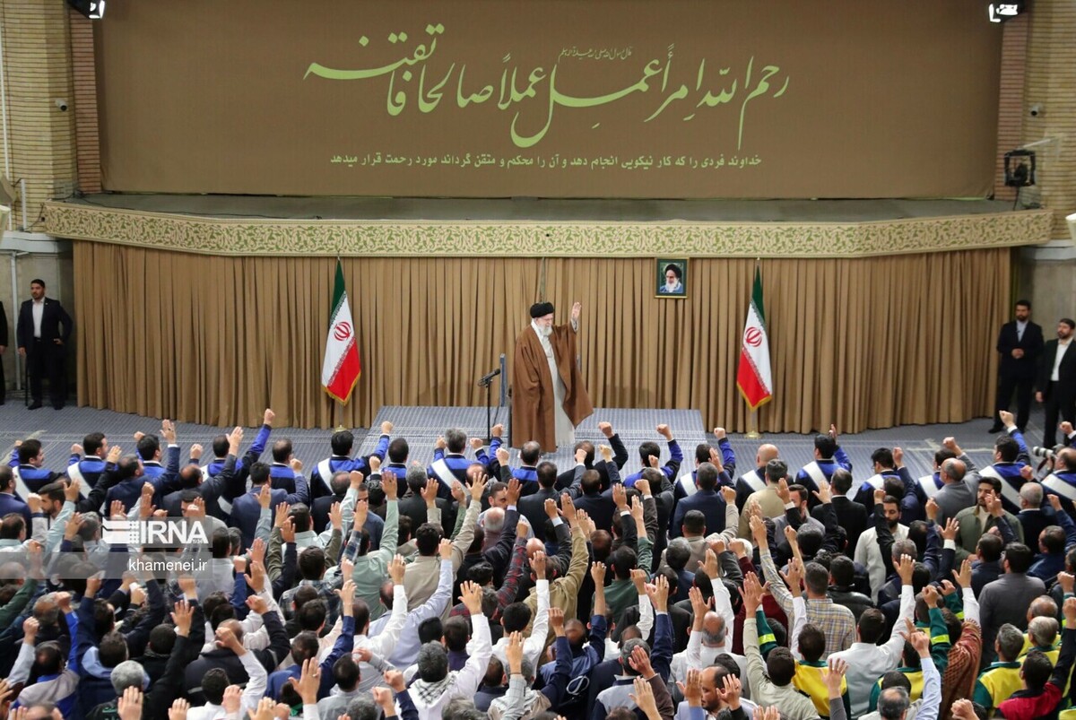 نگاه اسلام به کارگر فراتر از مسائل اقتصادی است