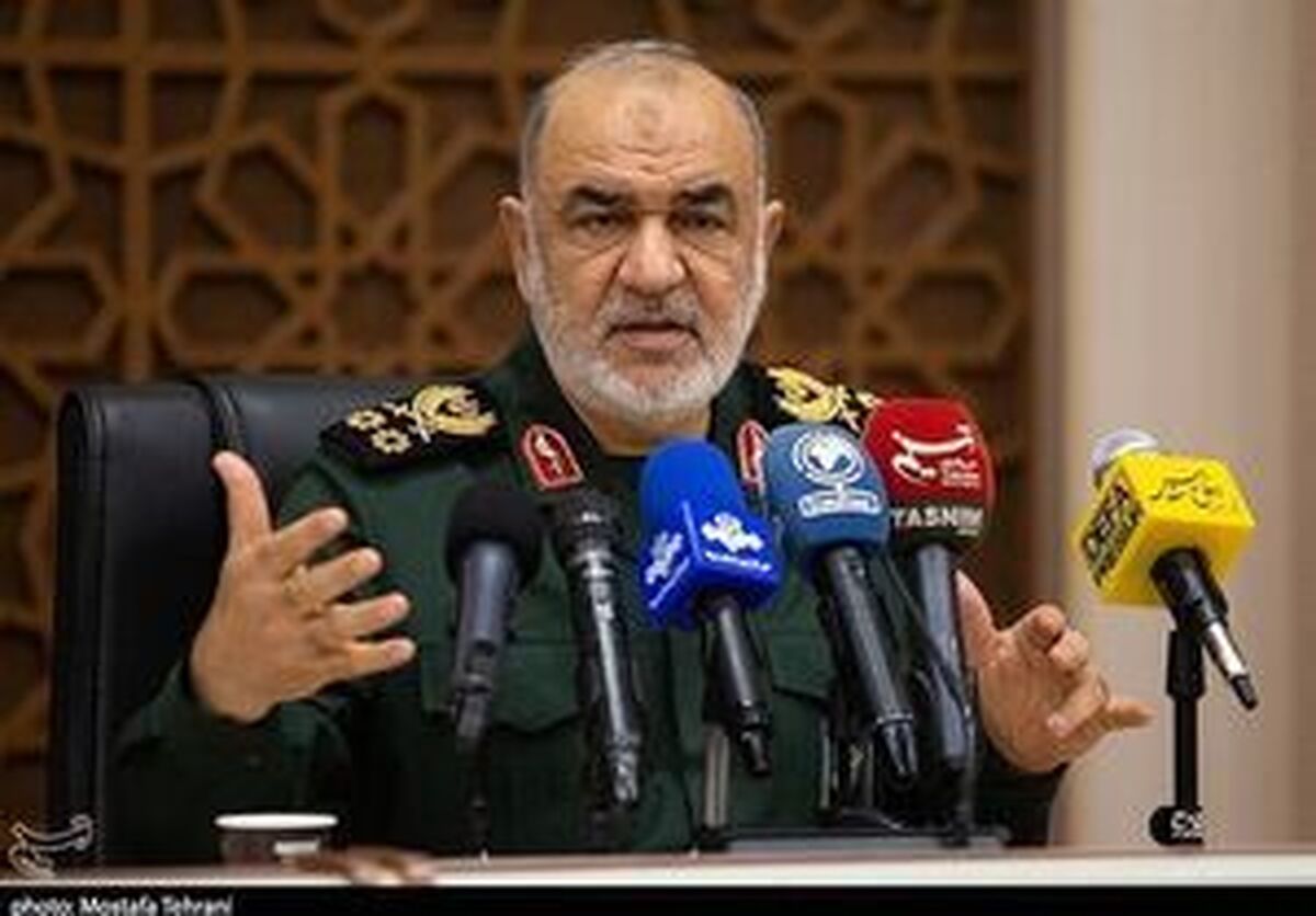 شعار‌های ملت ایران در دانشگاه‌های آمریکا تکرار می‌شود/  امروز دشمنان ما در انزوا قرار دارند
