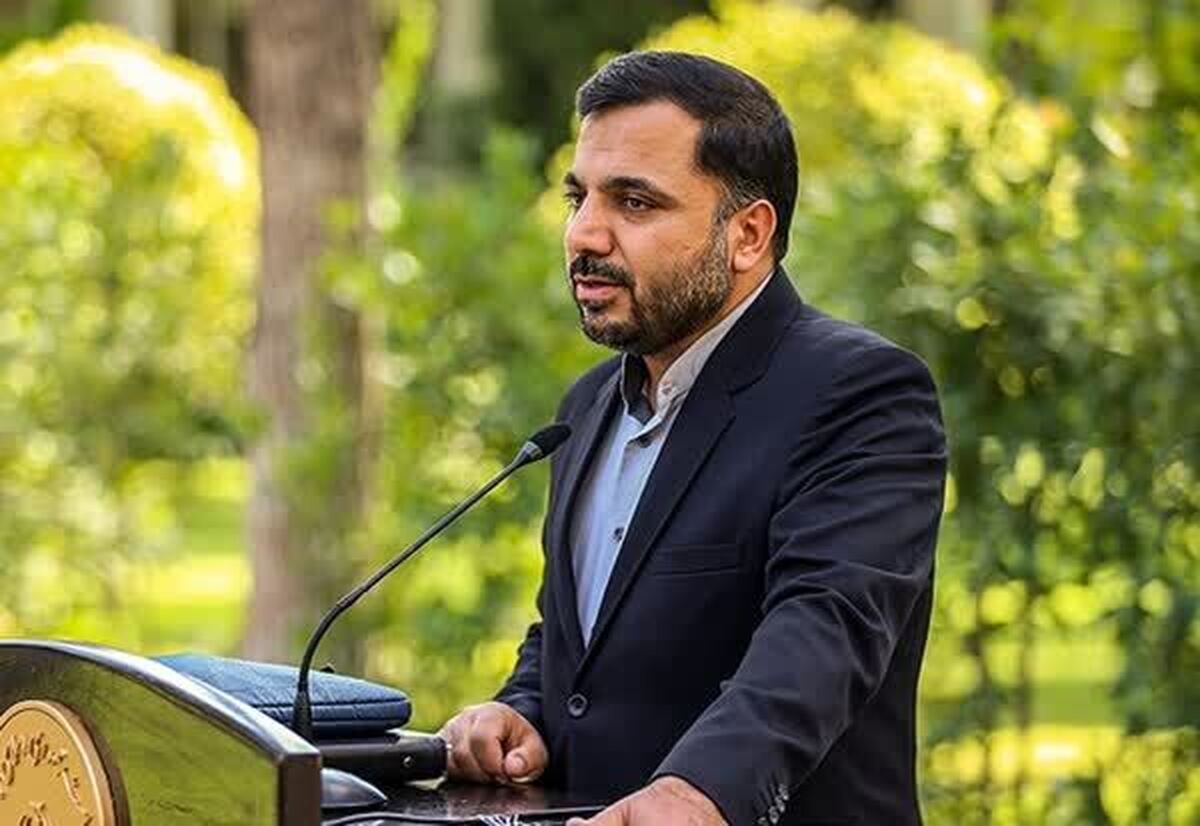 زارع‌پور: پروژه فیبرنوری با شتاب در حال اجرا است