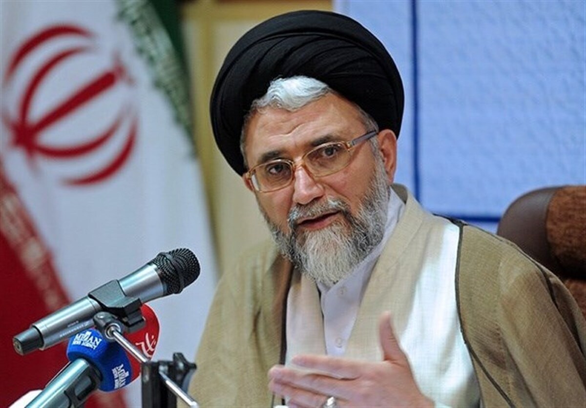  مردم ‌در پای صندوق‌های رأی پاسخ‌ بدخواهان نظام را می‌دهند