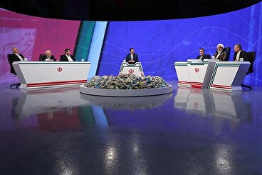میزگرد سیاسی با حضور مصطفی پور محمدی