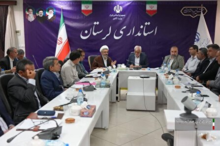 تأکيداستاندار لرستان بر اشتغال فرزندان شاهدو ایثارگر در دستگاه‌های اجرایی