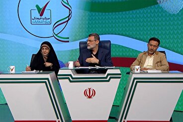 میزگرد فرهنگی با حضور امیرحسین قاضی‌ زاده هاشمی