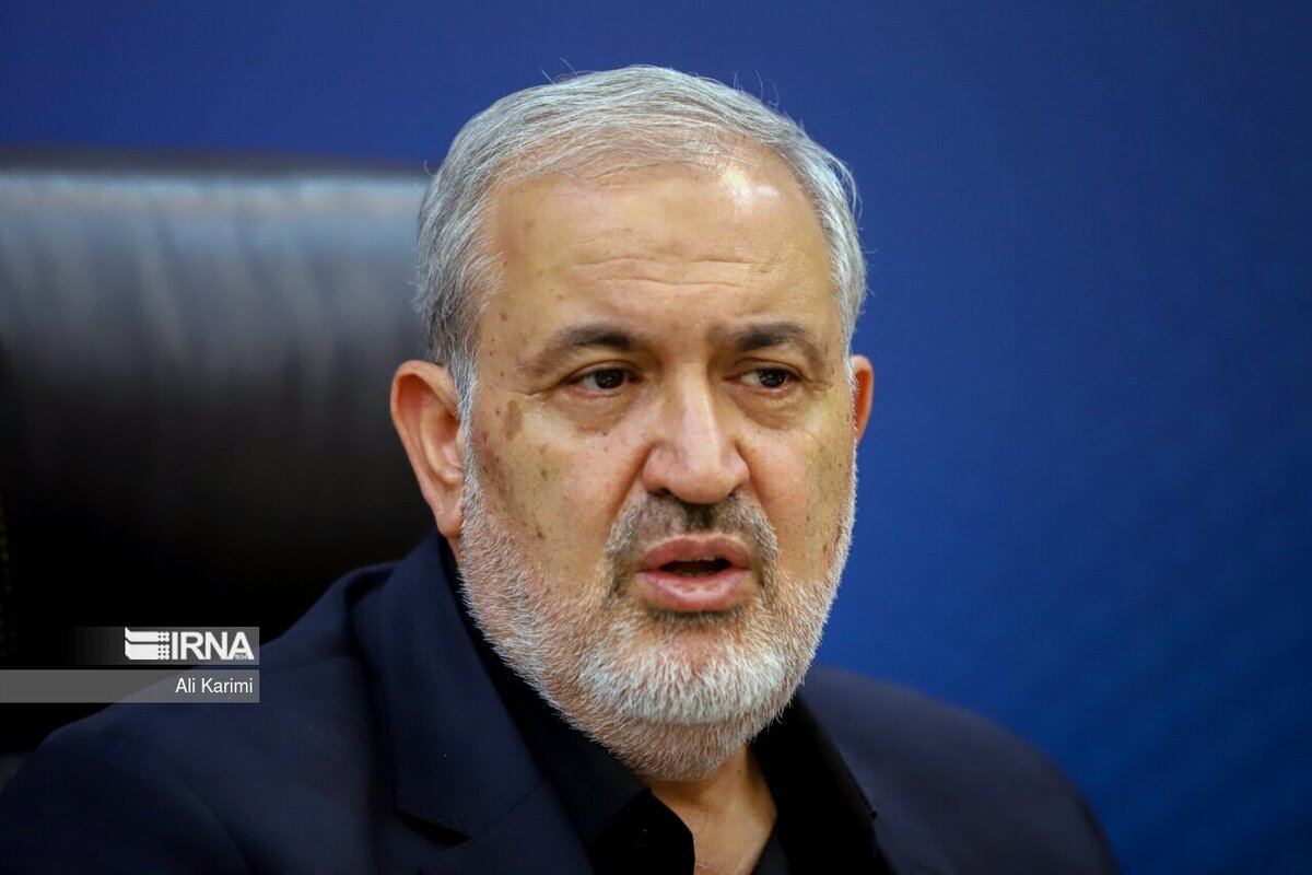 رانت در بخش صنعت باید حذف شود/ خودروسازان انتقادپذیر باشند