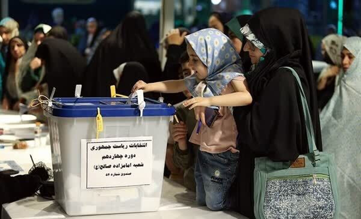معاون حقوقی ارتش: مردم روز جمعه کار ناتمام انتخابات را تکمیل کنند