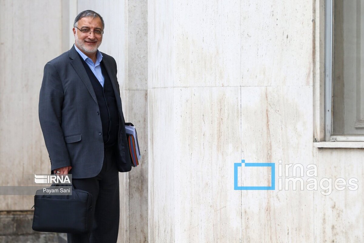 زاکانی با قدرت به کار خود ادامه خواهد داد
