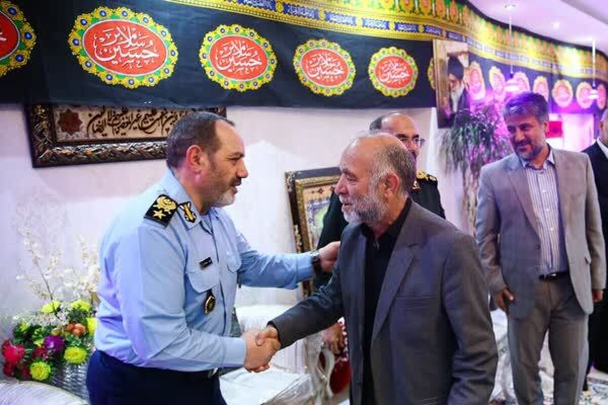 جانشین ستاد کل نیرو‌های مسلح با خانواده شهید موسوی دیدار کرد