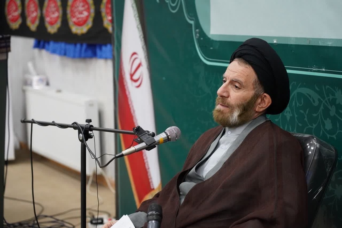 تعهد و تخصص لازمه تربیت آینده سازانی متعهد و متخصص است
