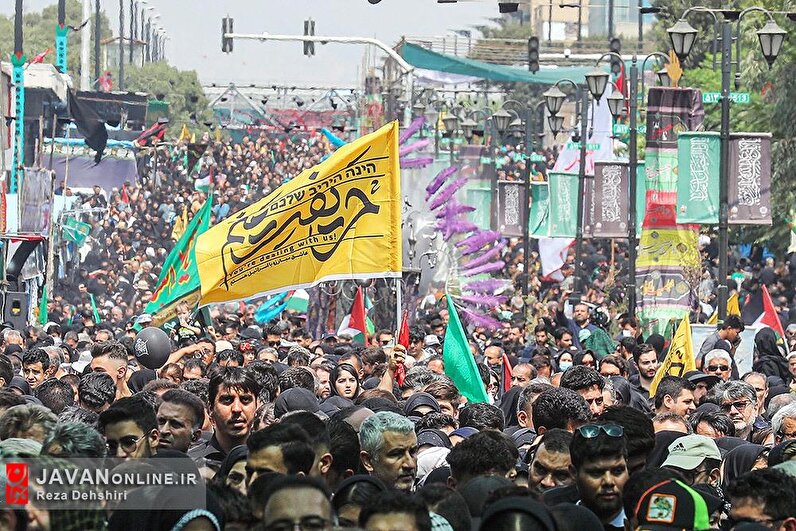 پیاده روی جاماندگان اربعین حسینی در تهران