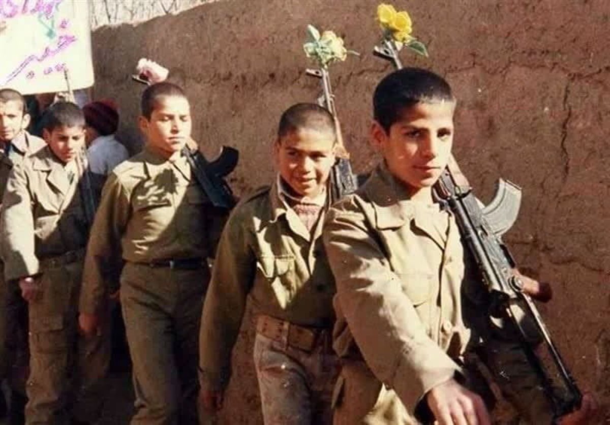 شهدا بهترین سرمشق برای جوانان هستند