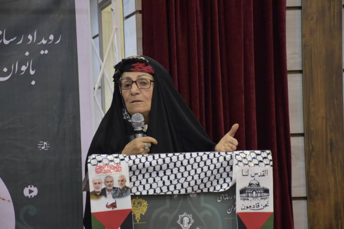زن محور اصلی خانواده است 