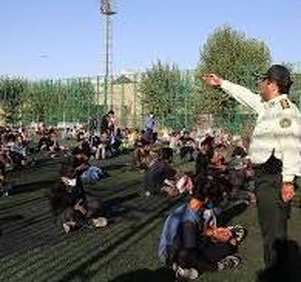 دستگیری ۵۷ نفر معتاد و خرده فروش مواد مخدر توسط پلیس اردستان