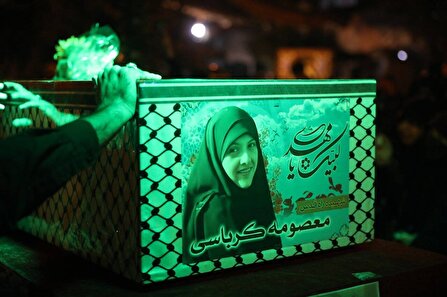 مراسم وداع و تشییع پیکر اولین شهیده مقاومت جمهوری اسلامی ایران در حرم امام رضا (ع) 
