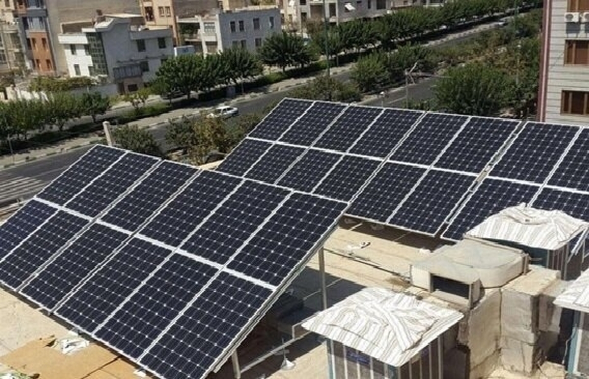 ادارات استان البرز ۴۰ درصد برق خود را با انرژی خورشیدی تأمین کنند