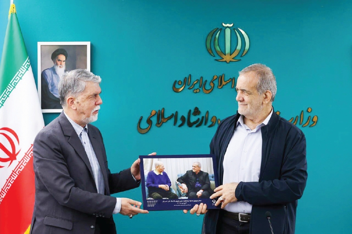 انتقاد پزشکیان از نبودن شفافیت در نظام تولیدات فرهنگی